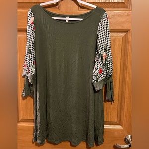 Plus size Boutique Balloon-Sleeve Top